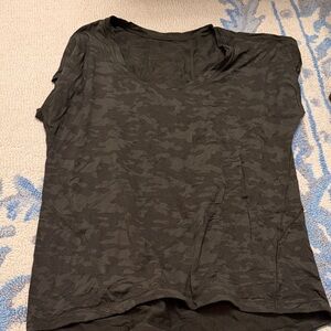lululemon athletica Dark Camouflage Short Sleeve Tee